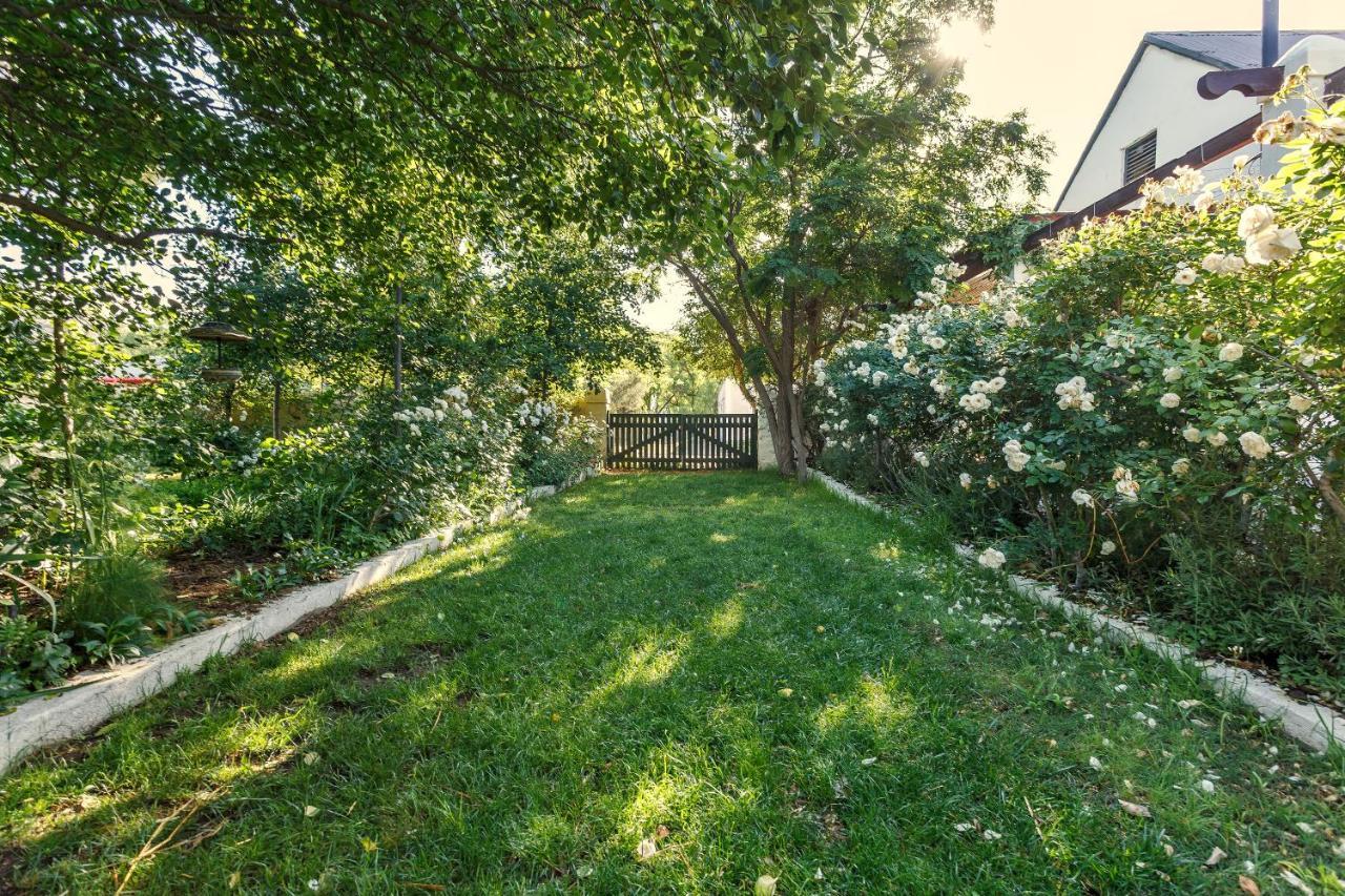Oude Pastorie Bed & Breakfast Nieu-Bethesda Exterior foto